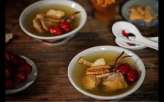 冬蟲夏草的食用方法！冬蟲夏草燉雞湯！